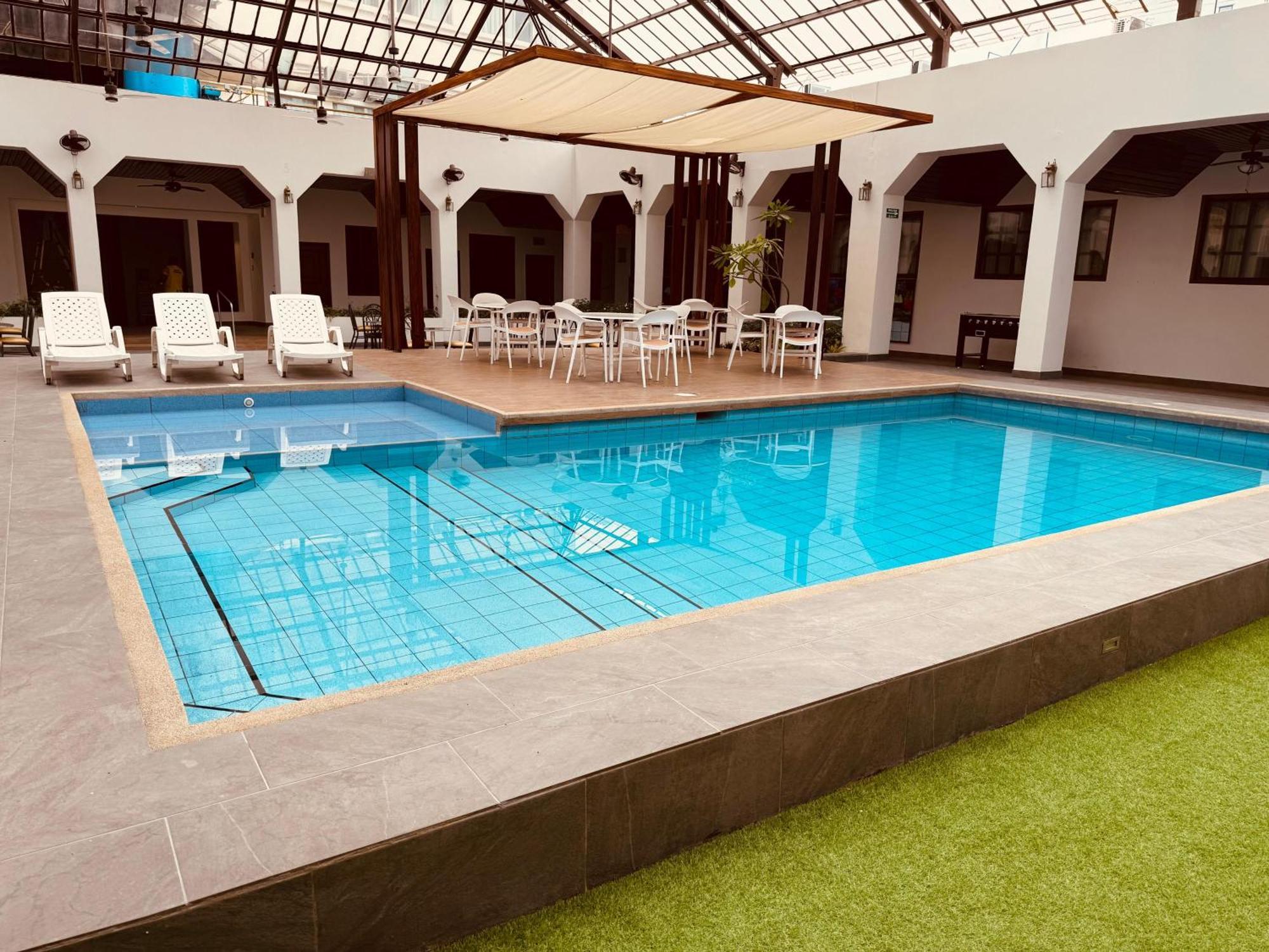 Hotel Ramada Guayaquil Dış mekan fotoğraf